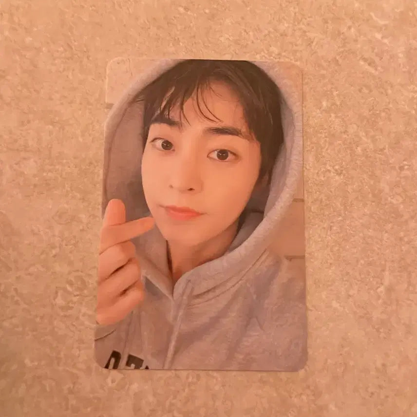[BUNJANG] EXO Xiumin 2024 Season's Greetings Photocard / 첸백시 시우민 엑소 2024년 시그 포카