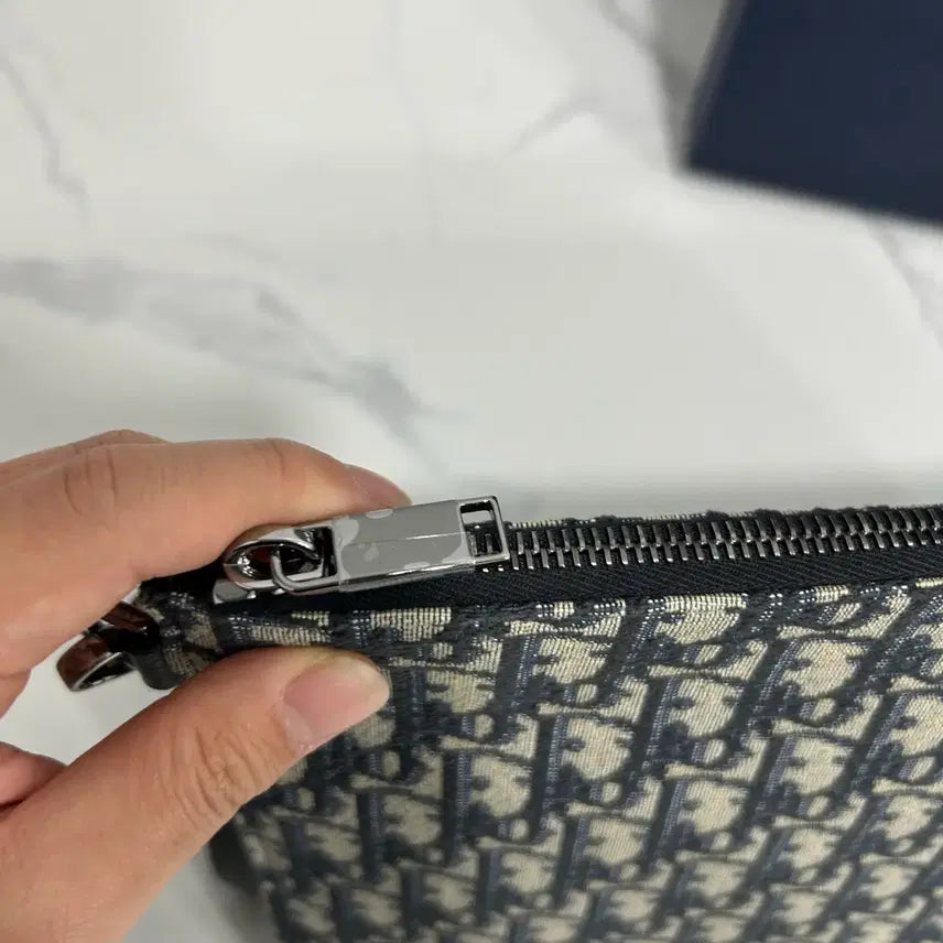 [BUNJANG] Dior Oblique A4 Clutch / {새상품급} 디올 오블리크 클러치 a4