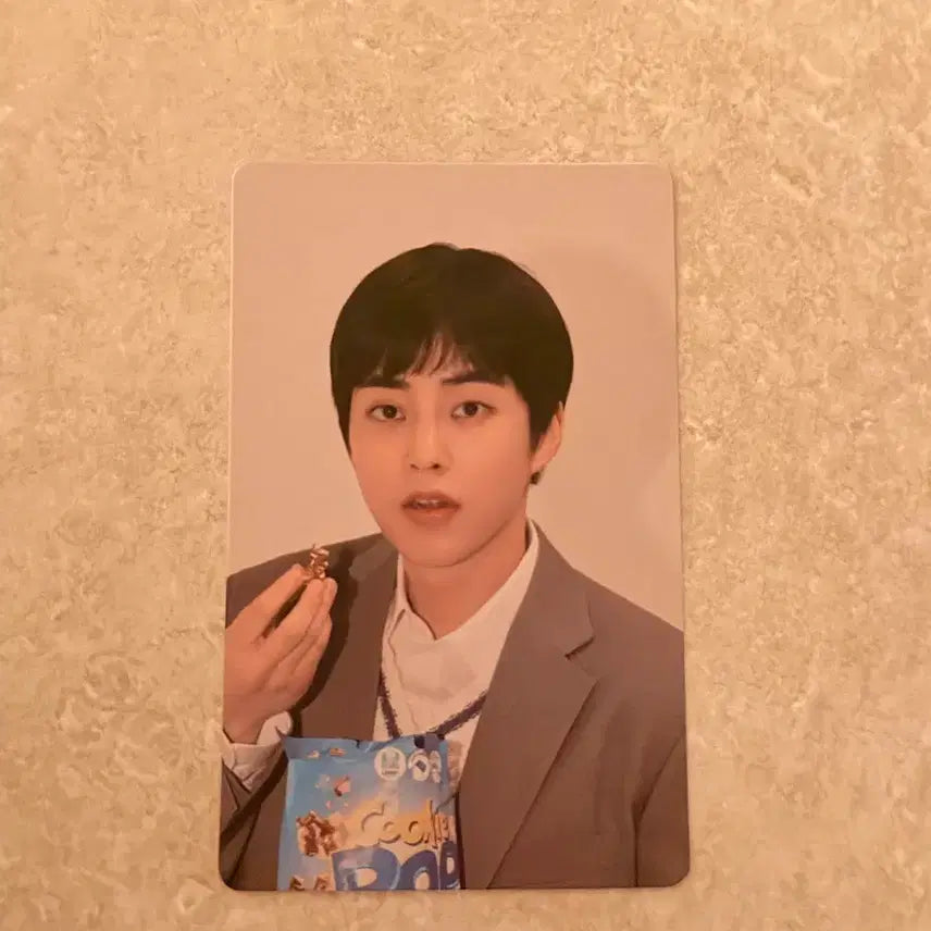 [BUNJANG] EXO Xiumin 2024 Season's Greetings Photocard / 첸백시 시우민 엑소 2024년 시그 카카오선물하기 포카