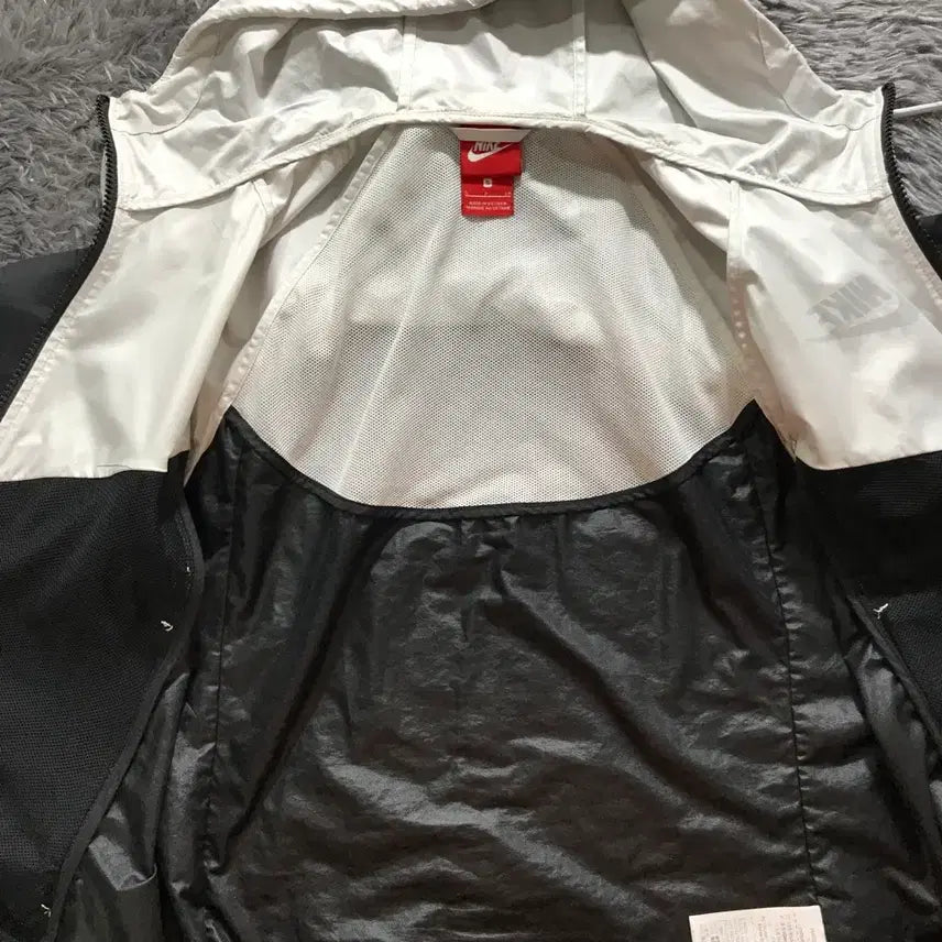 [BUNJANG] Nike NSW Windrunner Hooded Jacket (Women&