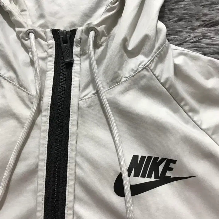 [BUNJANG] Nike NSW Windrunner Hooded Jacket (Women&