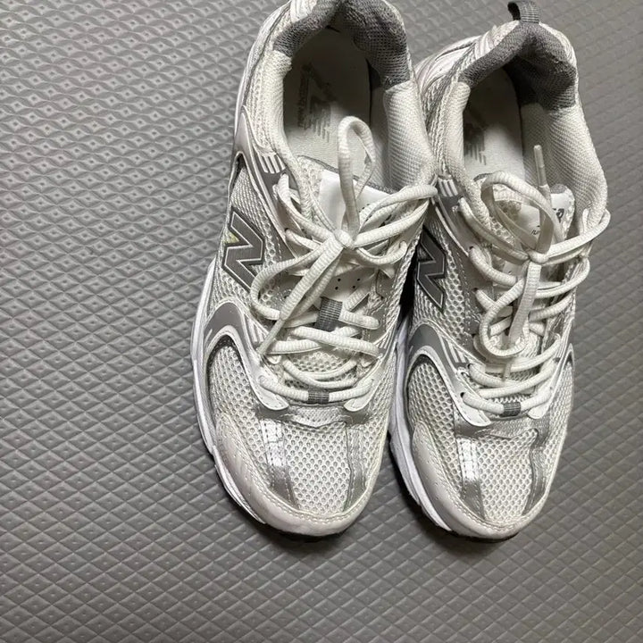 [BUNJANG] 뉴발란스 530 / 뉴발란스 530