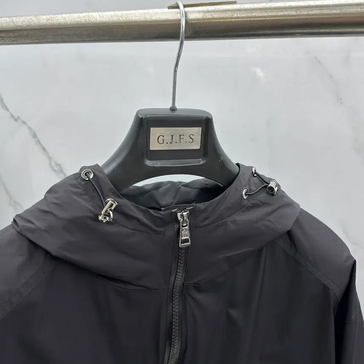 [BUNJANG] Moncler Hooded Windbreaker Jacket / [100~105사이즈]몽클레어 후드 집업 바람막이 그레이 블랙  자켓