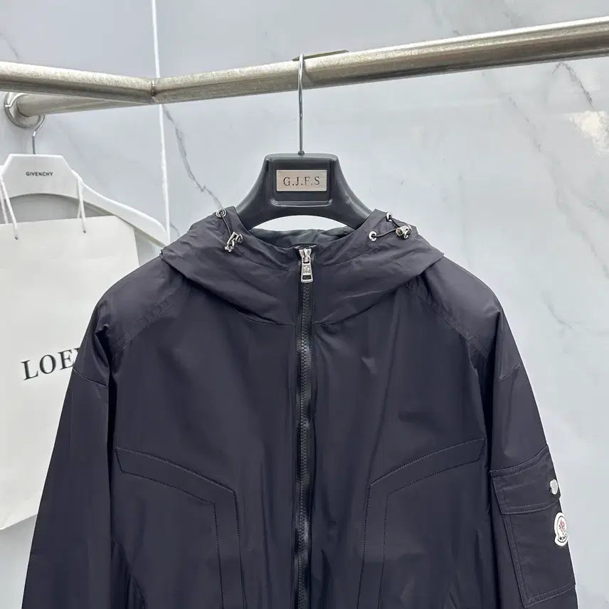 [BUNJANG] Moncler Hooded Windbreaker Jacket / [100~105사이즈]몽클레어 후드 집업 바람막이 그레이 블랙  자켓