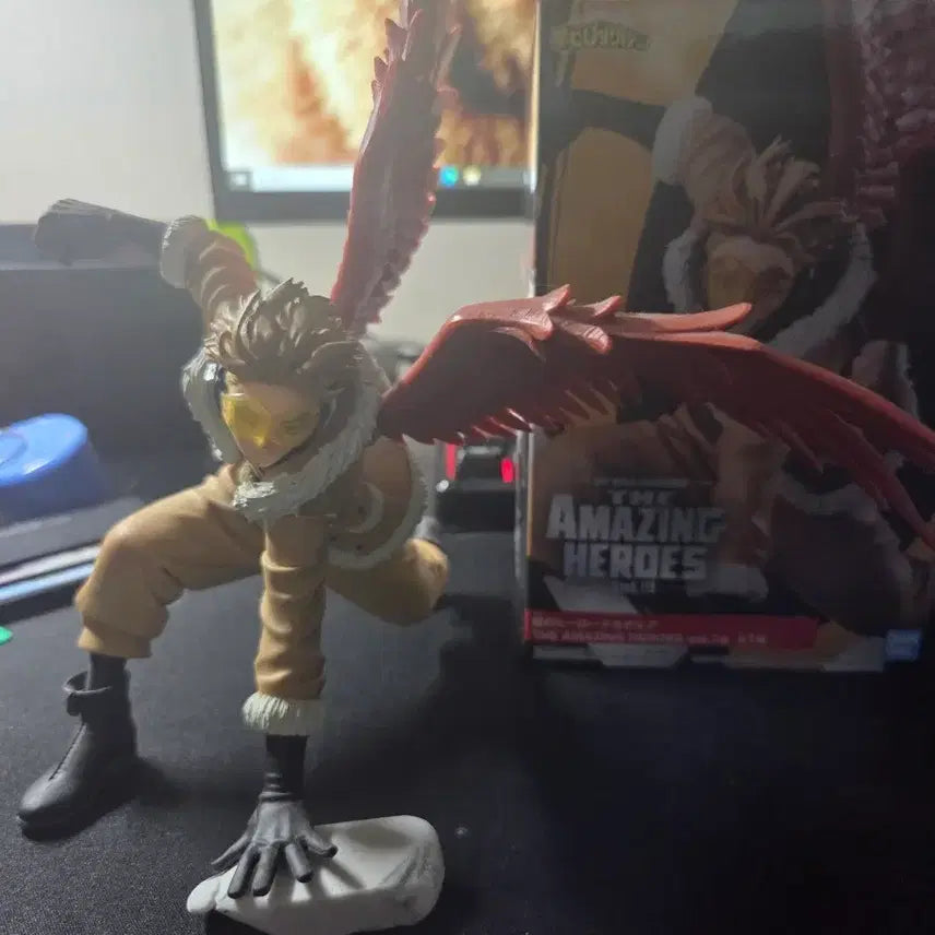 [BUNJANG] My Hero Academia Hawks Figure / 나히아 호크스 피규어