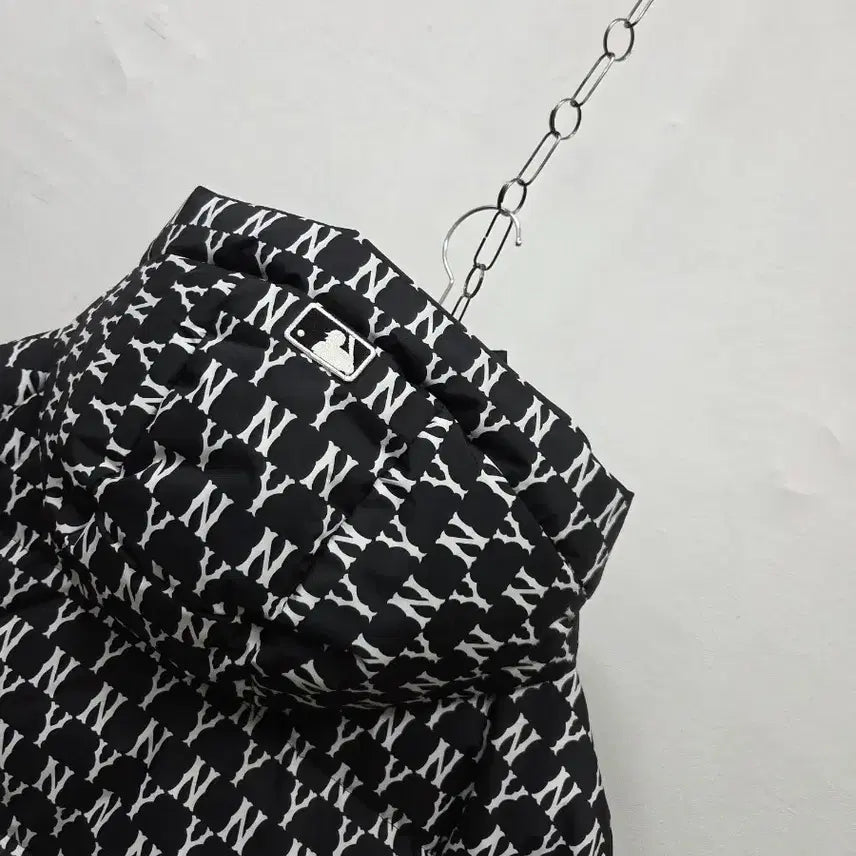[BUNJANG] MLB Monogram Goose Down Padding Jacket / MLB/모노그램 구스다운 패딩 L