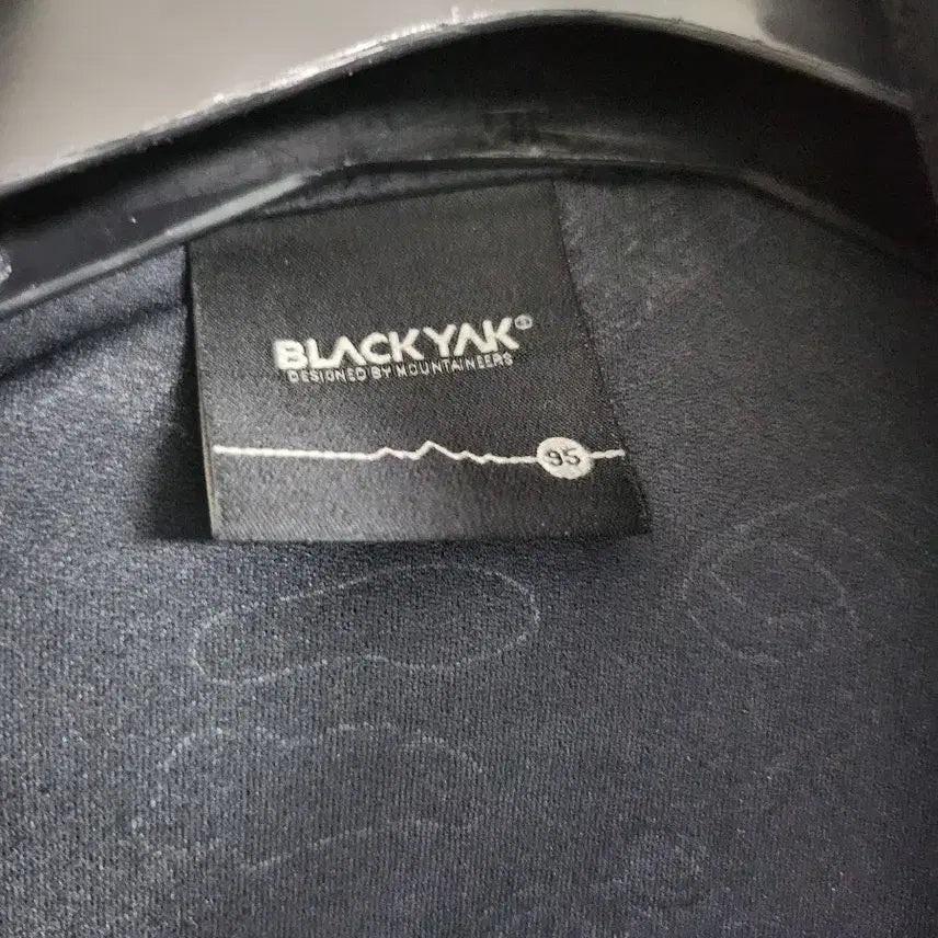 [BUNJANG] Black Yak Men's Windbreaker Jacket / 블랙야크 남성 바람막이 점퍼