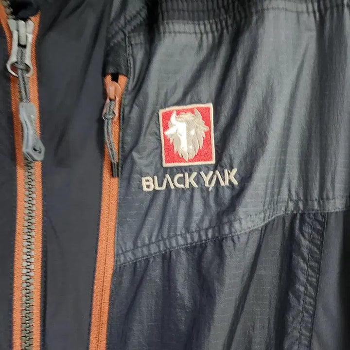 [BUNJANG] Black Yak Men's Windbreaker Jacket / 블랙야크 남성 바람막이 점퍼