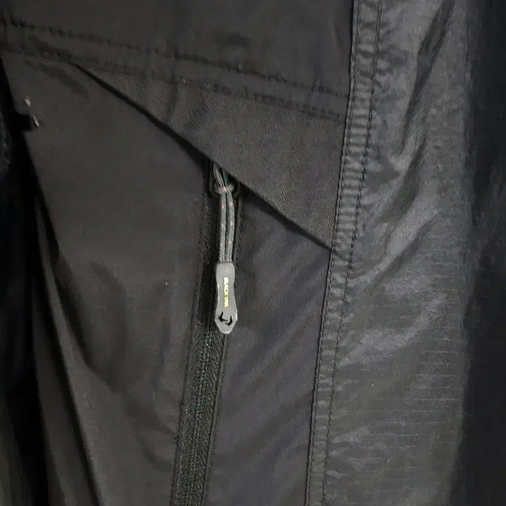 [BUNJANG] Black Yak Men's Windbreaker Jacket / 블랙야크 남성 바람막이 점퍼