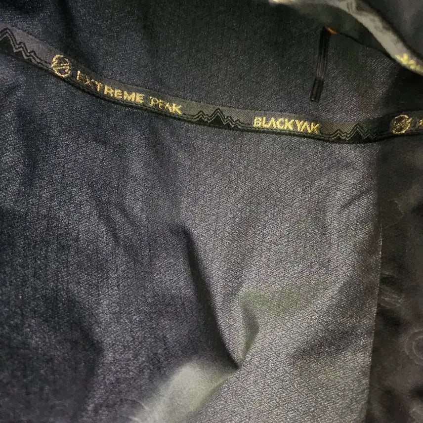 [BUNJANG] Black Yak Men's Windbreaker Jacket / 블랙야크 남성 바람막이 점퍼