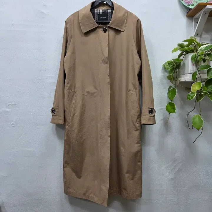 [BUNJANG] Daniel Beige Trench Coat (Size 66) / Daniel 뒷면이예쁜/여성 트렌치 코트 베이지 66