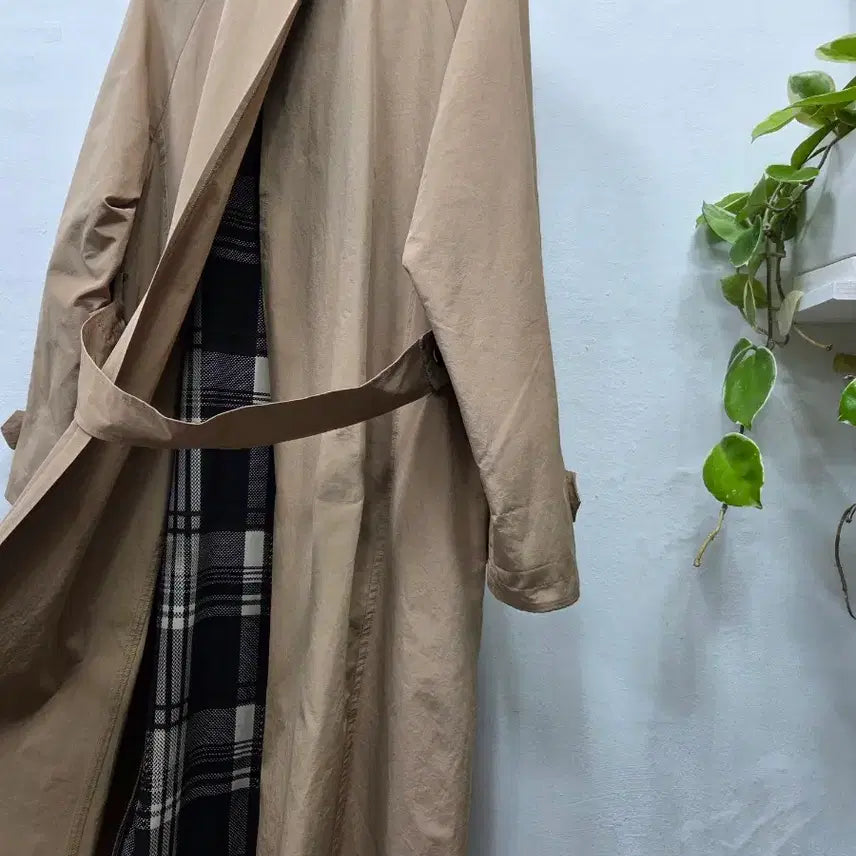 [BUNJANG] Daniel Beige Trench Coat (Size 66) / Daniel 뒷면이예쁜/여성 트렌치 코트 베이지 66