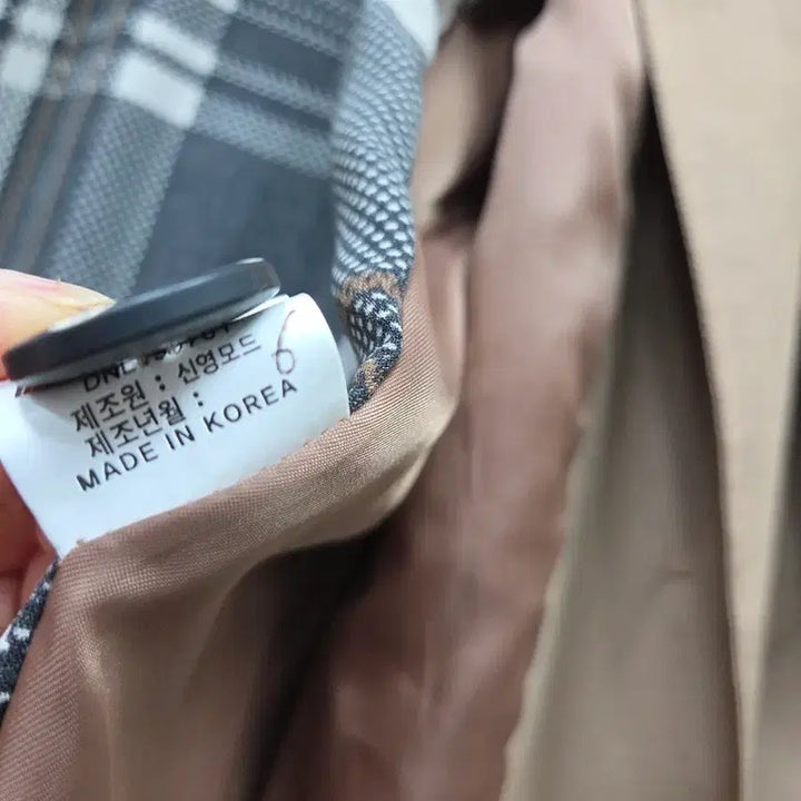 [BUNJANG] Daniel Beige Trench Coat (Size 66) / Daniel 뒷면이예쁜/여성 트렌치 코트 베이지 66