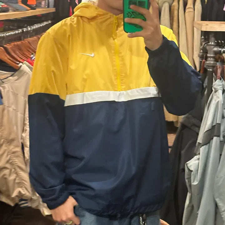 [BUNJANG] Nike Half-Zip Windbreaker Yellow / [HI] 나이키 반집업 바람믹이 옐로우