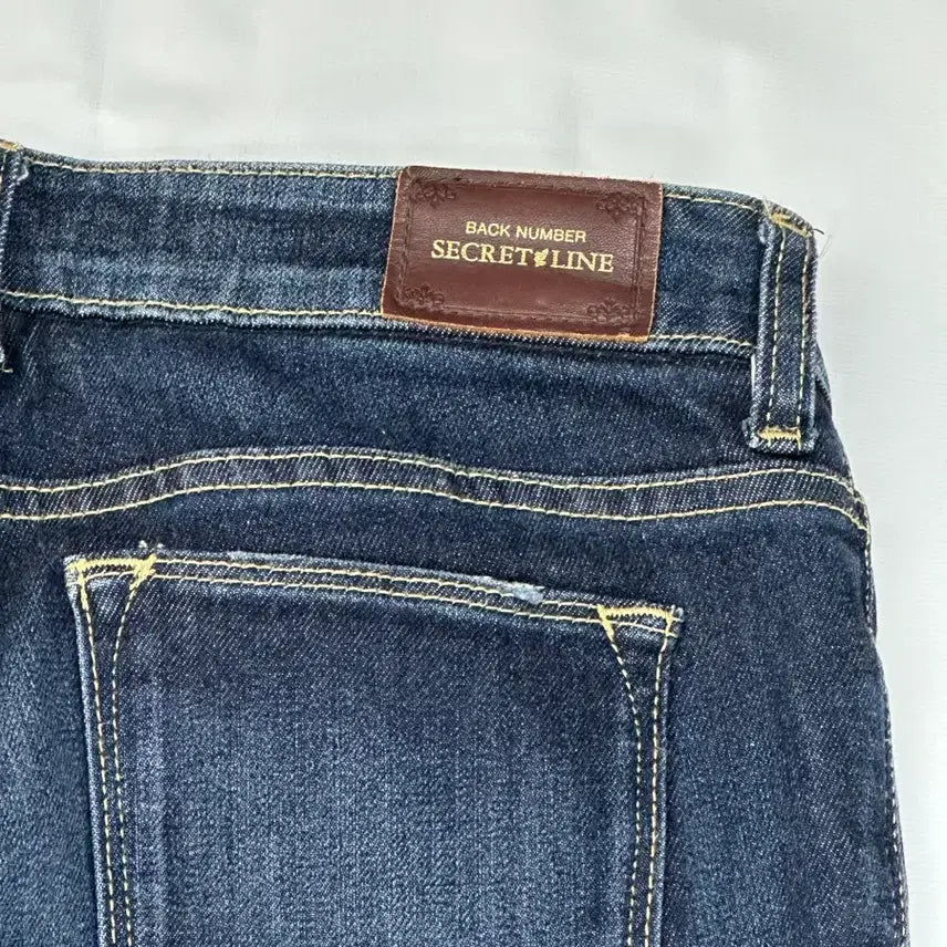 [BUNJANG] Vintage Y2K Wash Straight Fit Denim Jeans / 일본빈티지 Y2K 워싱 일자핏 진청 워싱 슬림핏 데님 청바지