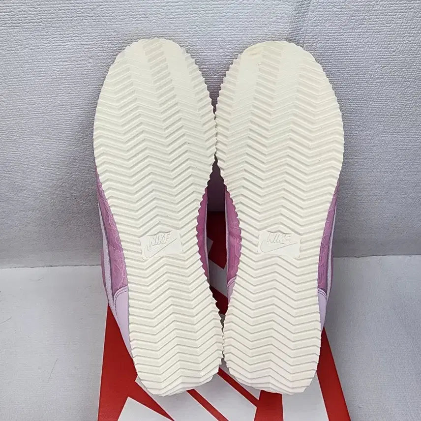 [BUNJANG] Nike Cortez 245 Sneakers / 나이키 코르테즈 245 새상품 정품 무료배송 네고불가 나이키코리아 국