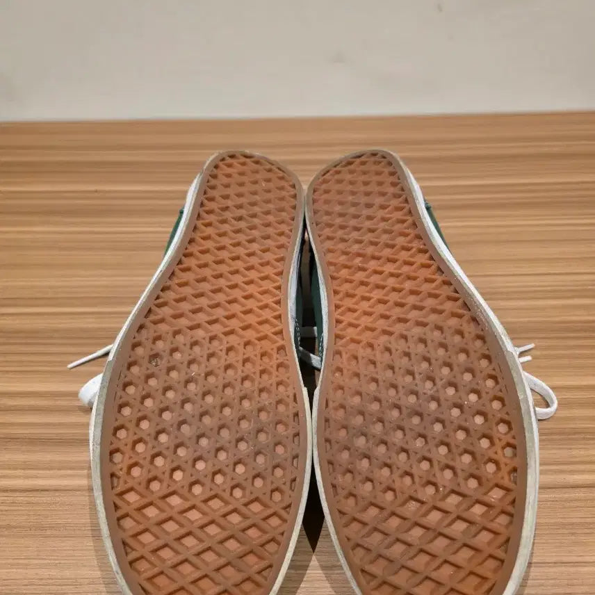 [BUNJANG] Vans Old Skool Green Sneakers / 반스 올드스쿨 (짙은 그린 컬러)