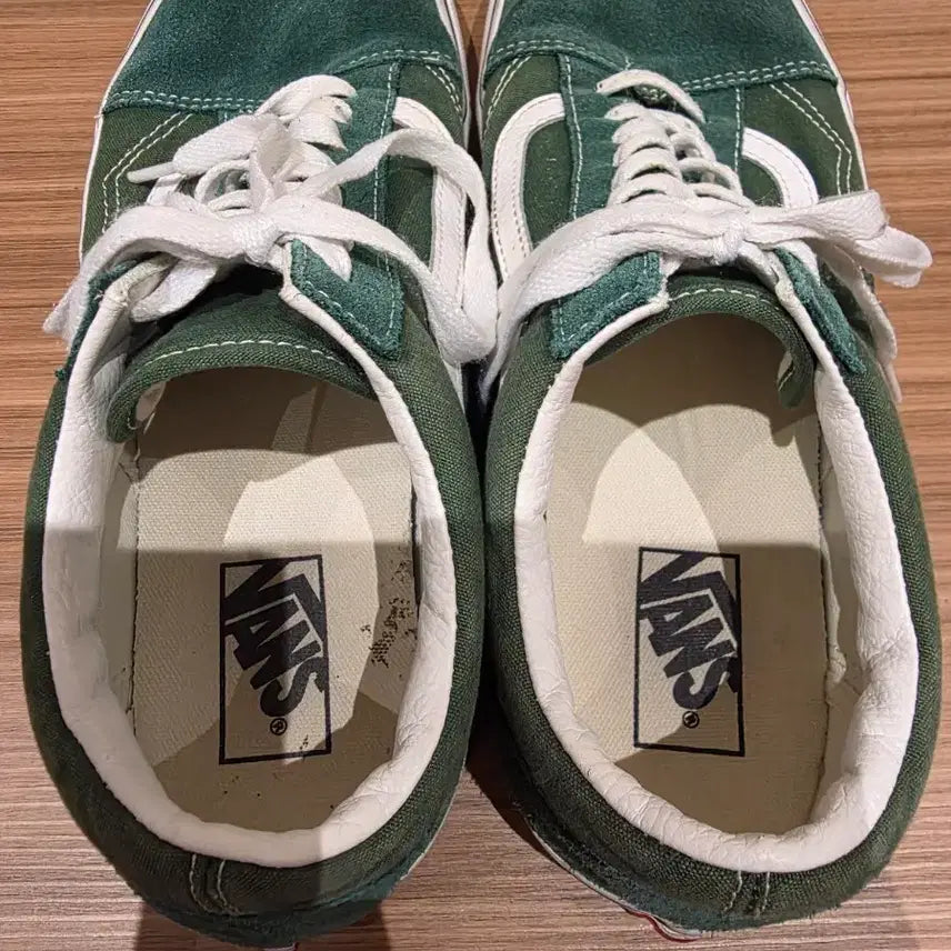 [BUNJANG] Vans Old Skool Green Sneakers / 반스 올드스쿨 (짙은 그린 컬러)