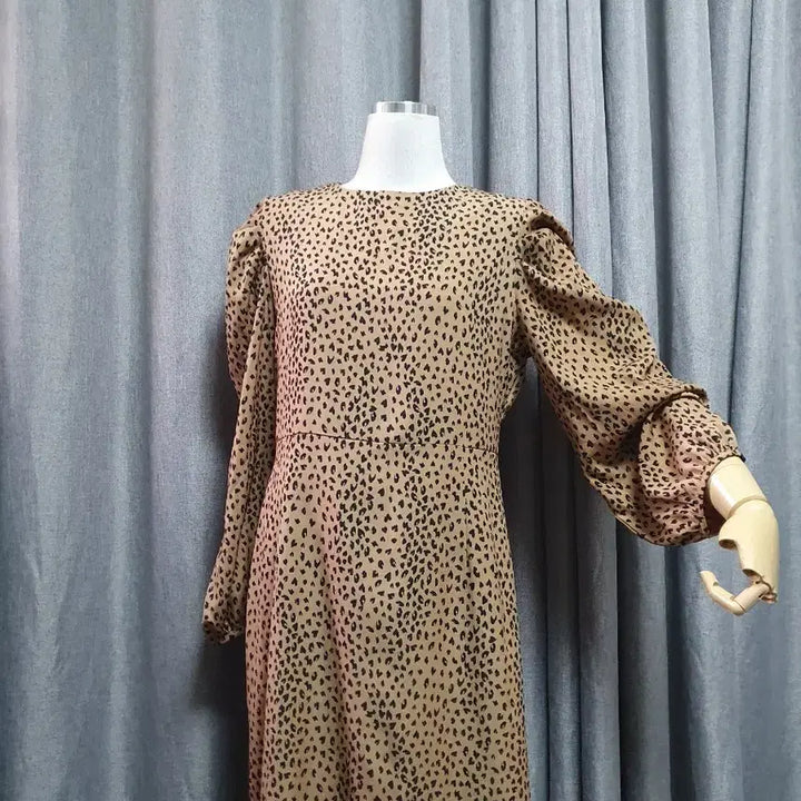 [BUNJANG] Leopard Print Maxi Dress / 레오파드 퍼프 맥시원피스