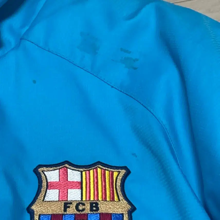 [BUNJANG] Nike FC Barcelona Windbreaker Blue Padded Jacket / 나이키 FC 바르셀로나 바람막이 블루 패딩