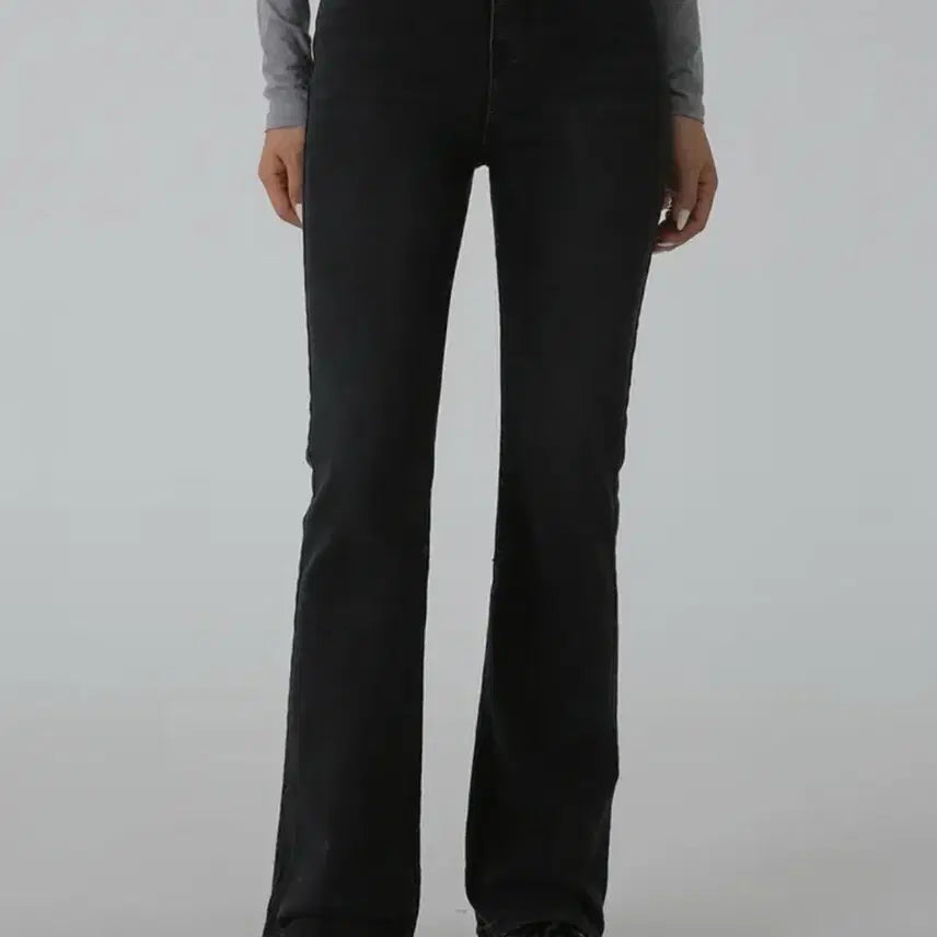 [BUNJANG] Blackup B-Denim Slim Bootcut Jeans / 블랙업 B-DENIM 슬림 부츠컷 001