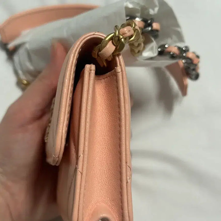 [BUNJANG] Chanel 19 WOC Mini Chain Bag / [31번대,풀구성]샤넬 19 WOC 미니 체인백