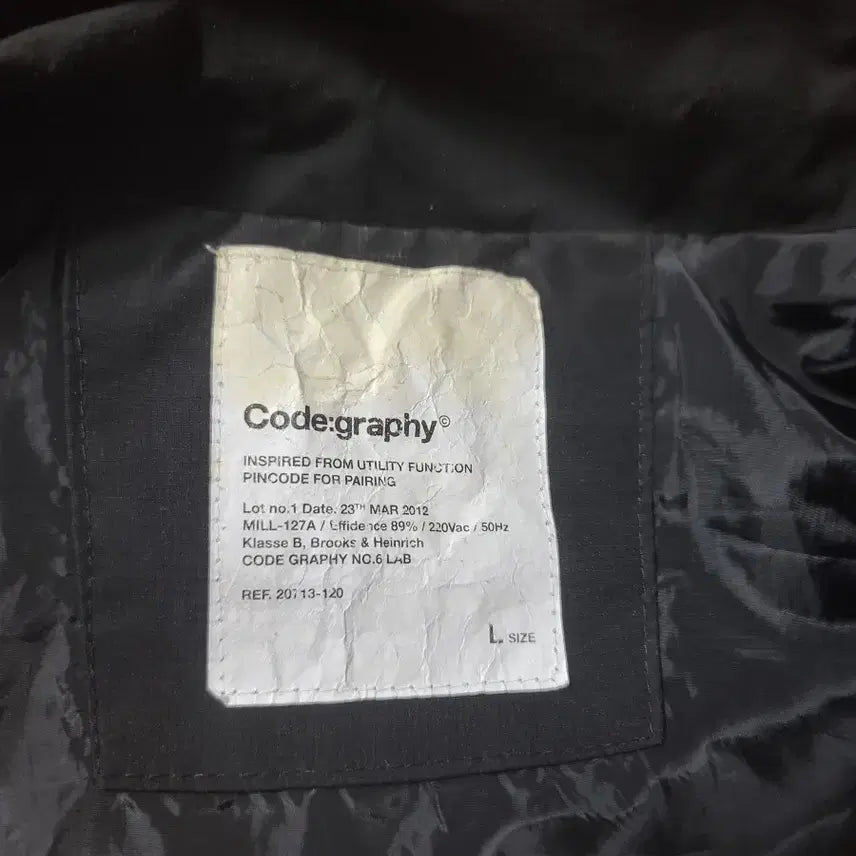 [BUNJANG] Code:Graphy Windbreaker / 코드그라피 바람막이