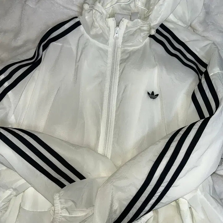 [BUNJANG] Adidas White Windbreaker M / 아디다스 화이트 바람막이 M