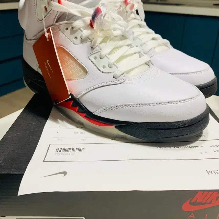 [BUNJANG] Nike Air Jordan 5 Fire Red Sneakers / 에어조던5파이어레드