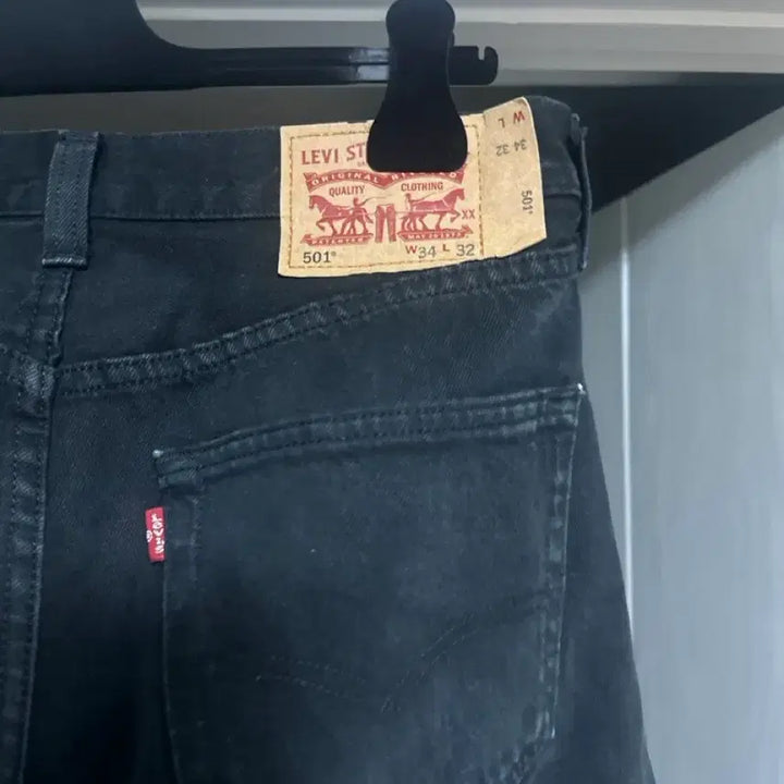 [BUNJANG] Levi's 501 Black Jeans / [34X32] 빈티지 리바이스 501 블랙진