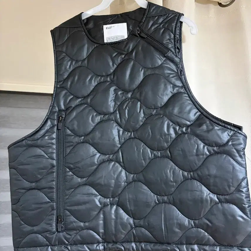 [BUNJANG] Guerrilla Group Empty Collaboration Lightweight Vest / 게릴라그룹 엠프티 콜라보 패딩 경량 조끼