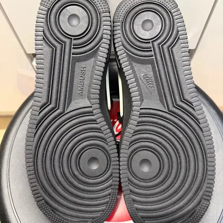 [BUNJANG] Nike Air Force 1 Bundle Set / [290] 2개일괄 앰부쉬 에어포스 블랙& 나이키 에어포스 화이트