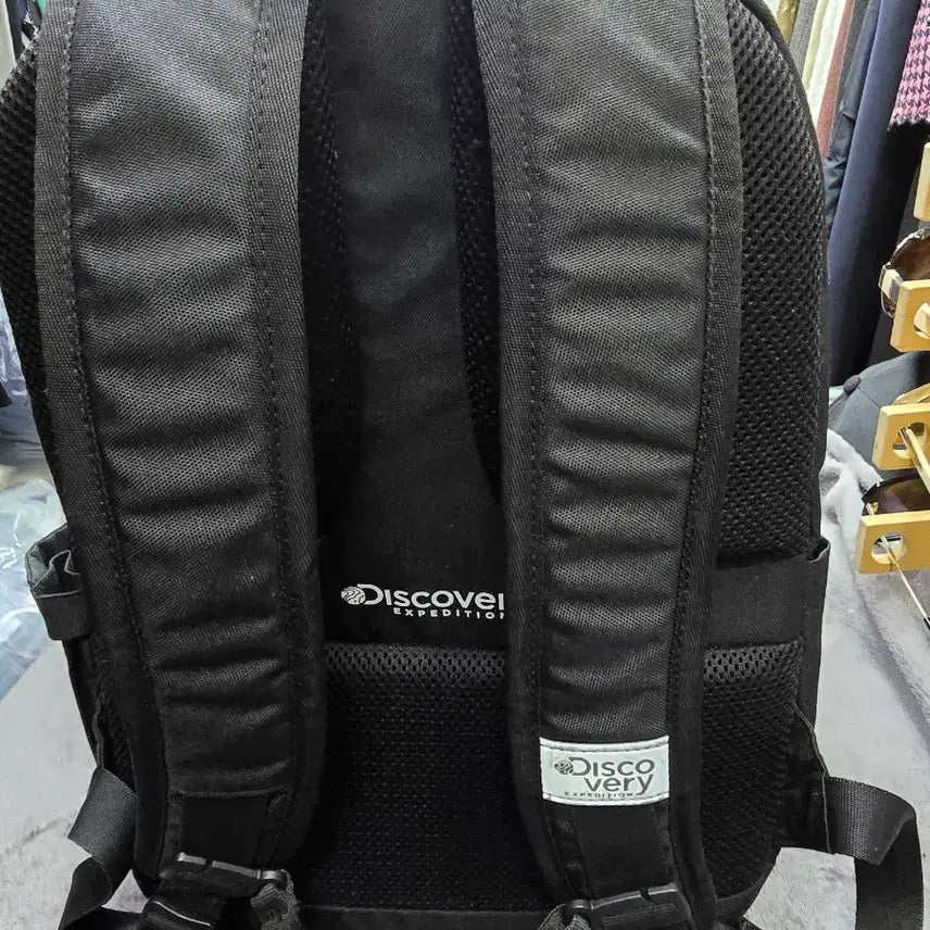 [BUNJANG] Discovery Expedition Black Backpack / 디스커버리 익스페디션 블랙 백팩