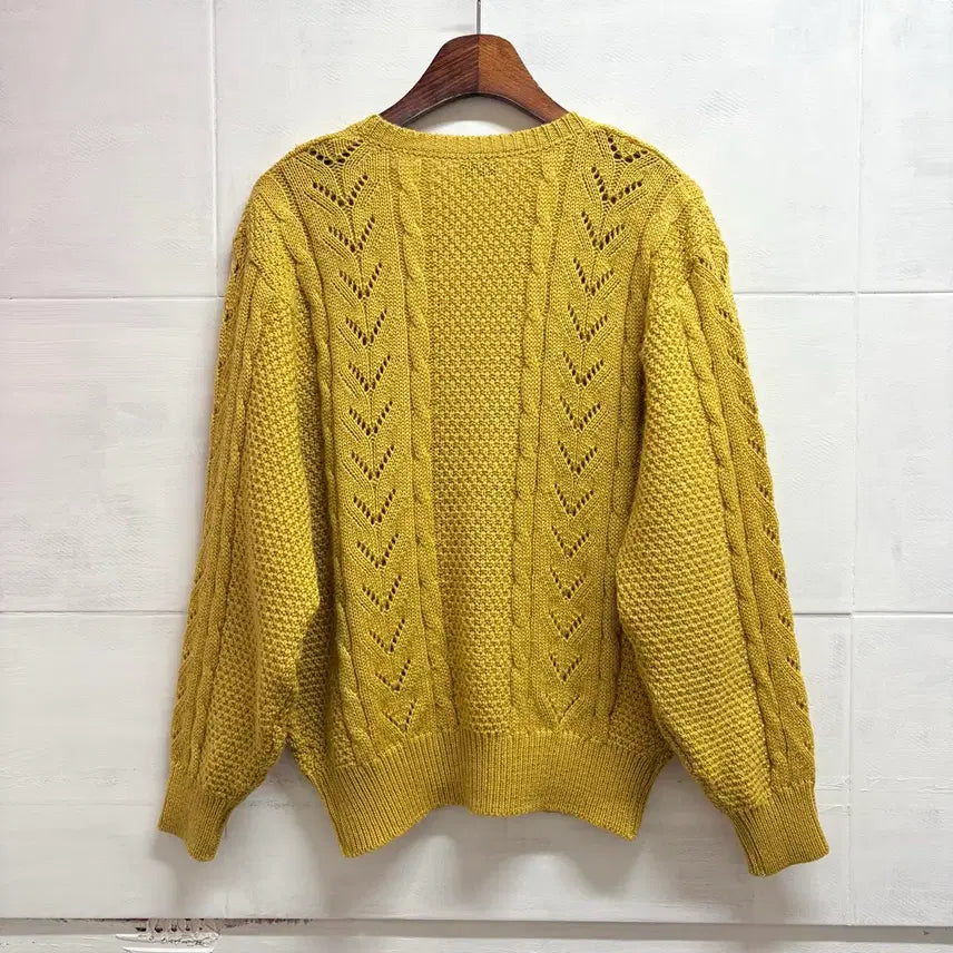 [BUNJANG] QUESTIONMARK Cable Knit Cardigan Yellow / QUESTIONMARK 꽈배기 니트 가디건 옐로우