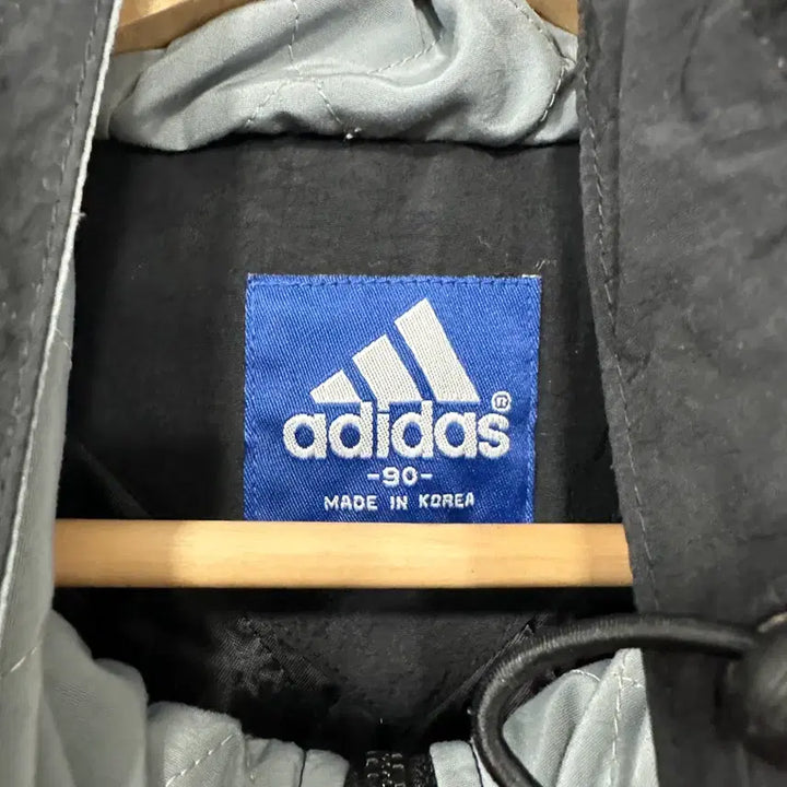 [BUNJANG] Adidas Black 3-Stripes Hooded Windbreaker Jacket (S) / 아디다스 블랙 3선 후드 바람막이 점퍼S