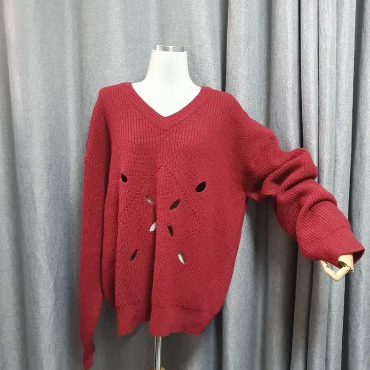 [BUNJANG] Moonseon Red Knit Top / 문선 펀칭 레드니트