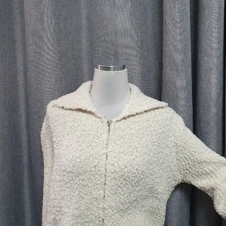 [BUNJANG] Mongleing Knit Zip-up Cardigan / 몽글링 카라 니트집업