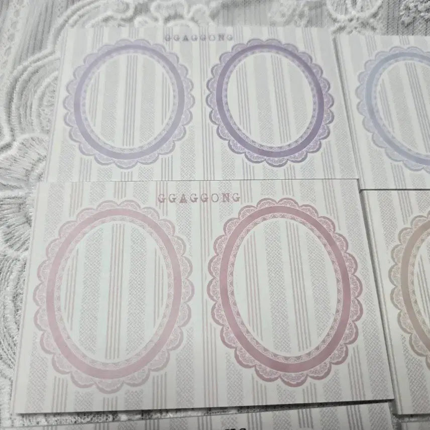 [BUNJANG] Kkakong's Lace Frame Memo / [까꽁이의꼼지락]오벌 레이스프레임 떡메