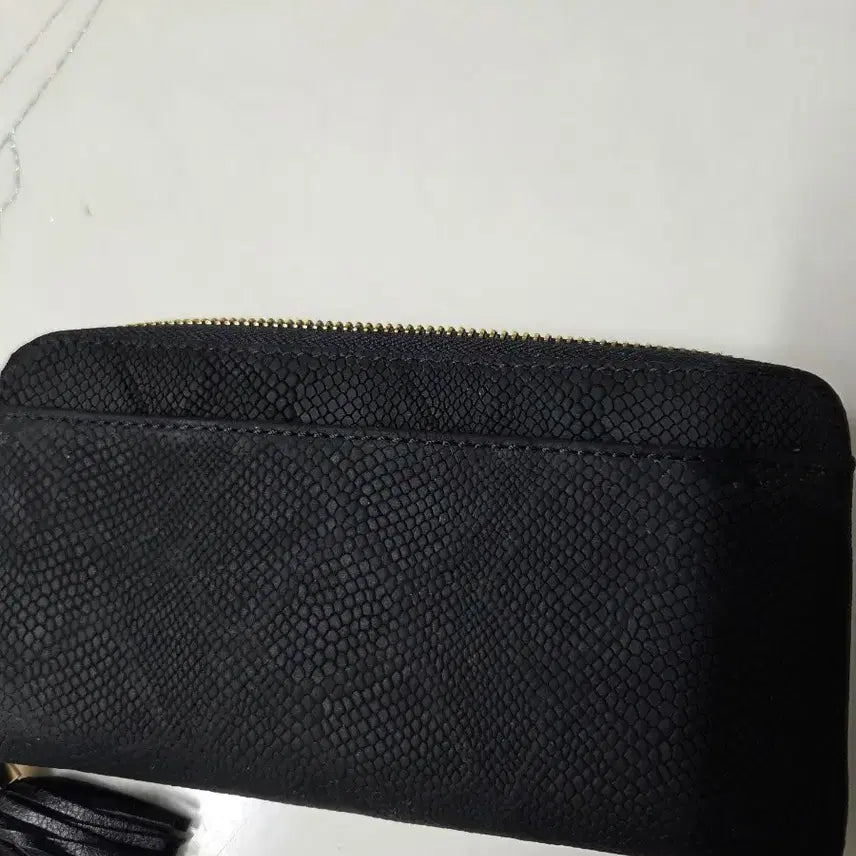 [BUNJANG] UGG Snake-Embossed Long Wallet / UGG 블랙 뱀피 장지갑