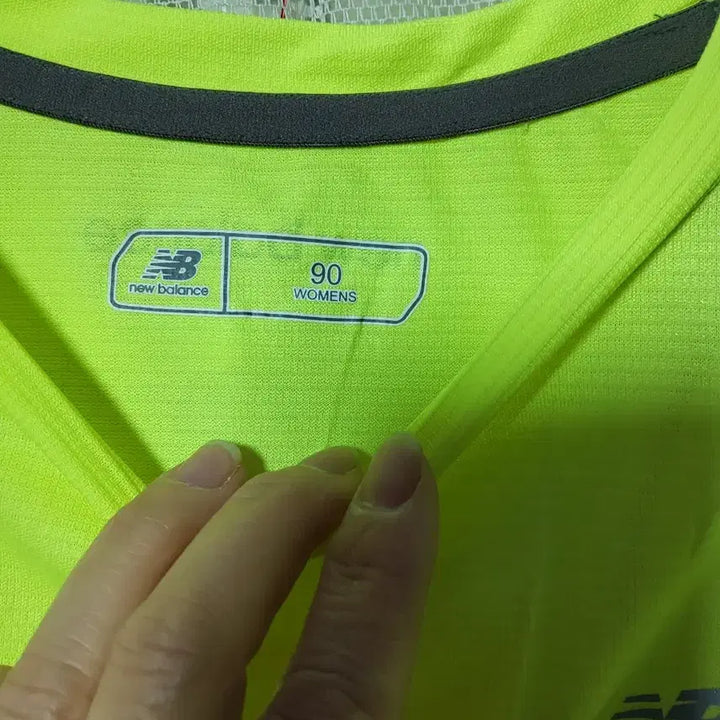 [BUNJANG] New Balance Fluorescent Lime Functional T-shirt / 뉴발란스 형광 라임 반팔 기능성 티셔츠