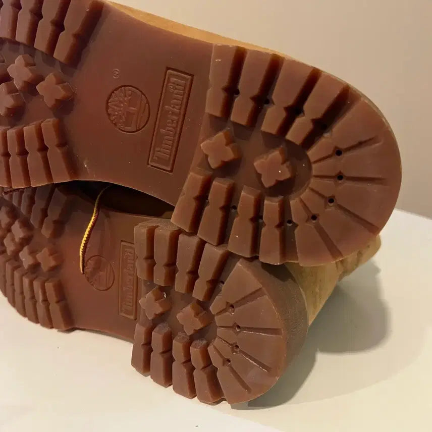 [BUNJANG] Timberland 6-Inch Premium Waterproof Boots / 팀버랜드 6인치 프리미엄 워터프루프 로고 레터링 부츠