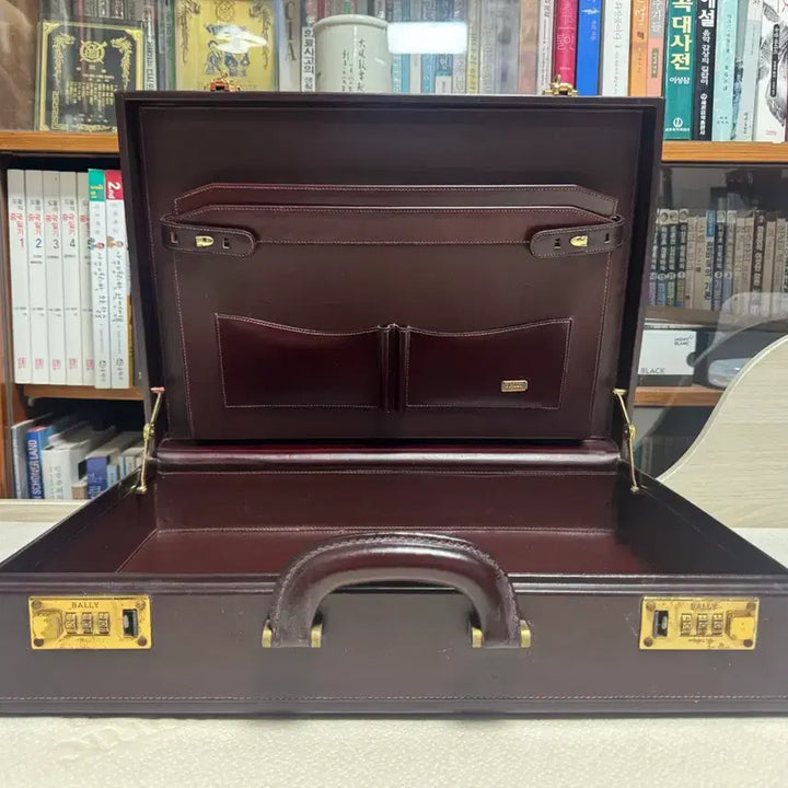 [BUNJANG] Bally Brown Leather Briefcase / 발리 브라운 서류 가방