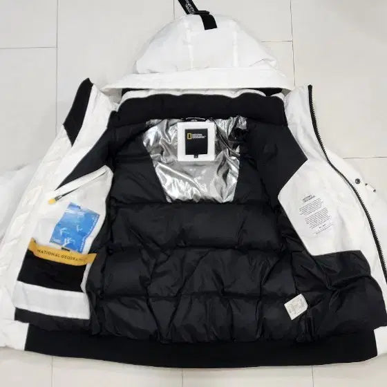 [BUNJANG] National Geographic White Duck Down Jacket / 내셔널 지오그래픽 흰색덕다운 s사이즈