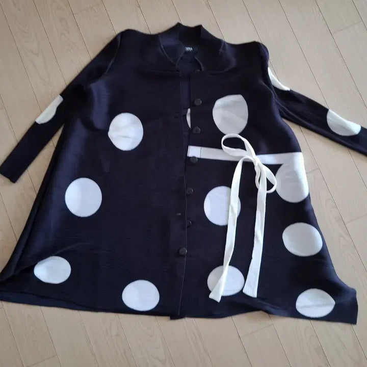 [BUNJANG] Sierra Dot Long Cardigan - Black / 시에라 도트 롱 가디건 블랙