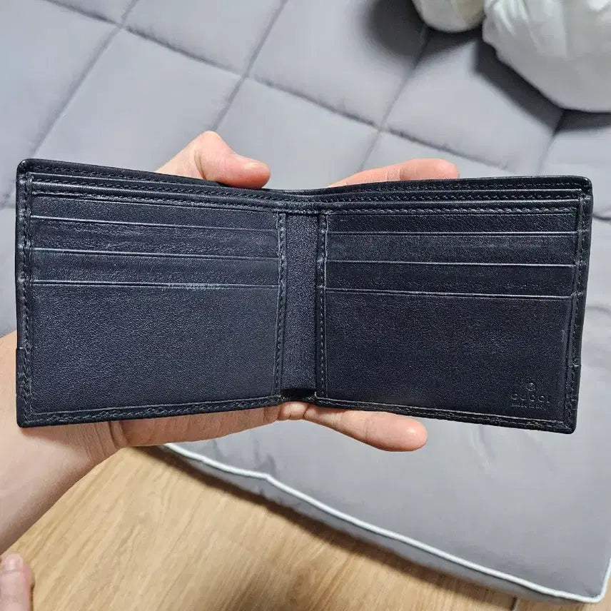 [BUNJANG] Gucci GG Pattern Navy Wallet / 구찌 GG패턴 네이비 반지갑