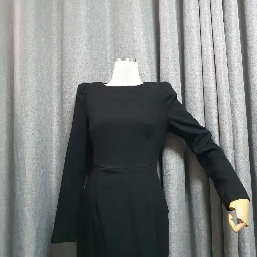 [BUNJANG] 66 Pleplum Black Modern Dress / 66페플럼 블랙 모던원피스