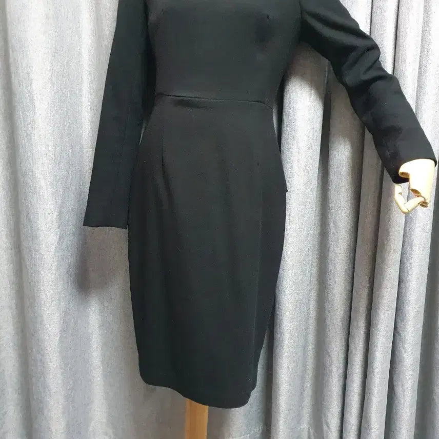 [BUNJANG] 66 Pleplum Black Modern Dress / 66페플럼 블랙 모던원피스