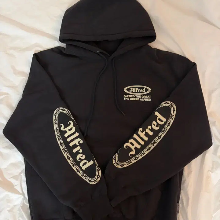 [BUNJANG] Alfred Black Hoodie / Alfred 블랙 후드