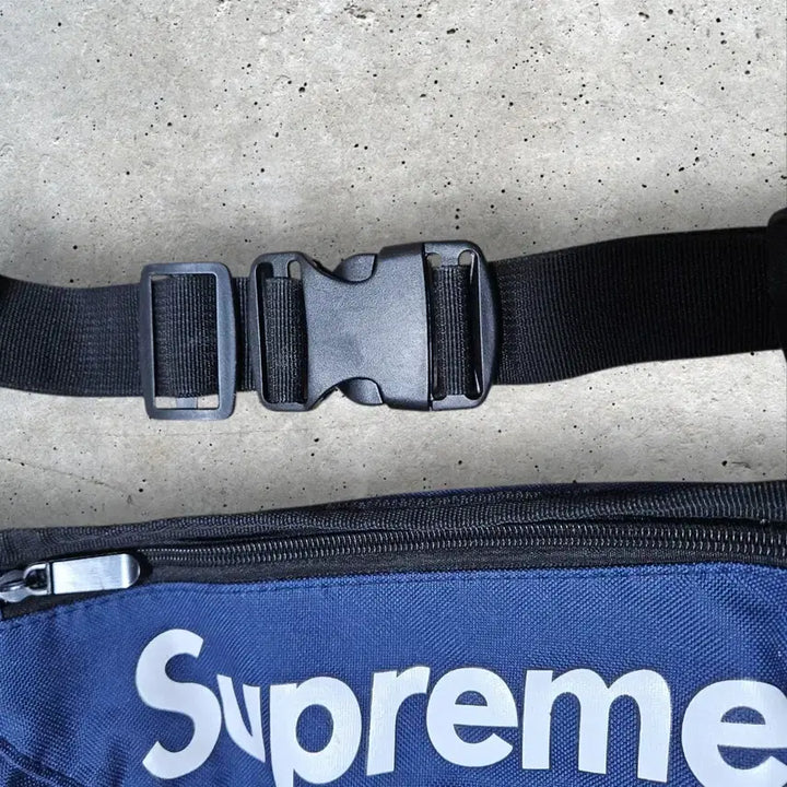 [BUNJANG] Supreme Messenger Bag / 슈프림 메신저백