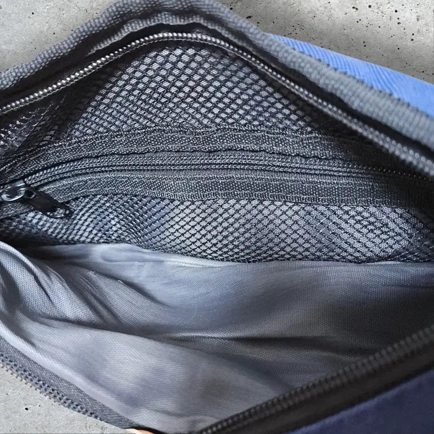 [BUNJANG] Supreme Messenger Bag / 슈프림 메신저백